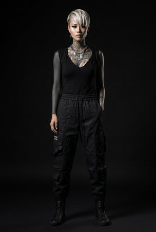 Cargo pants techwear