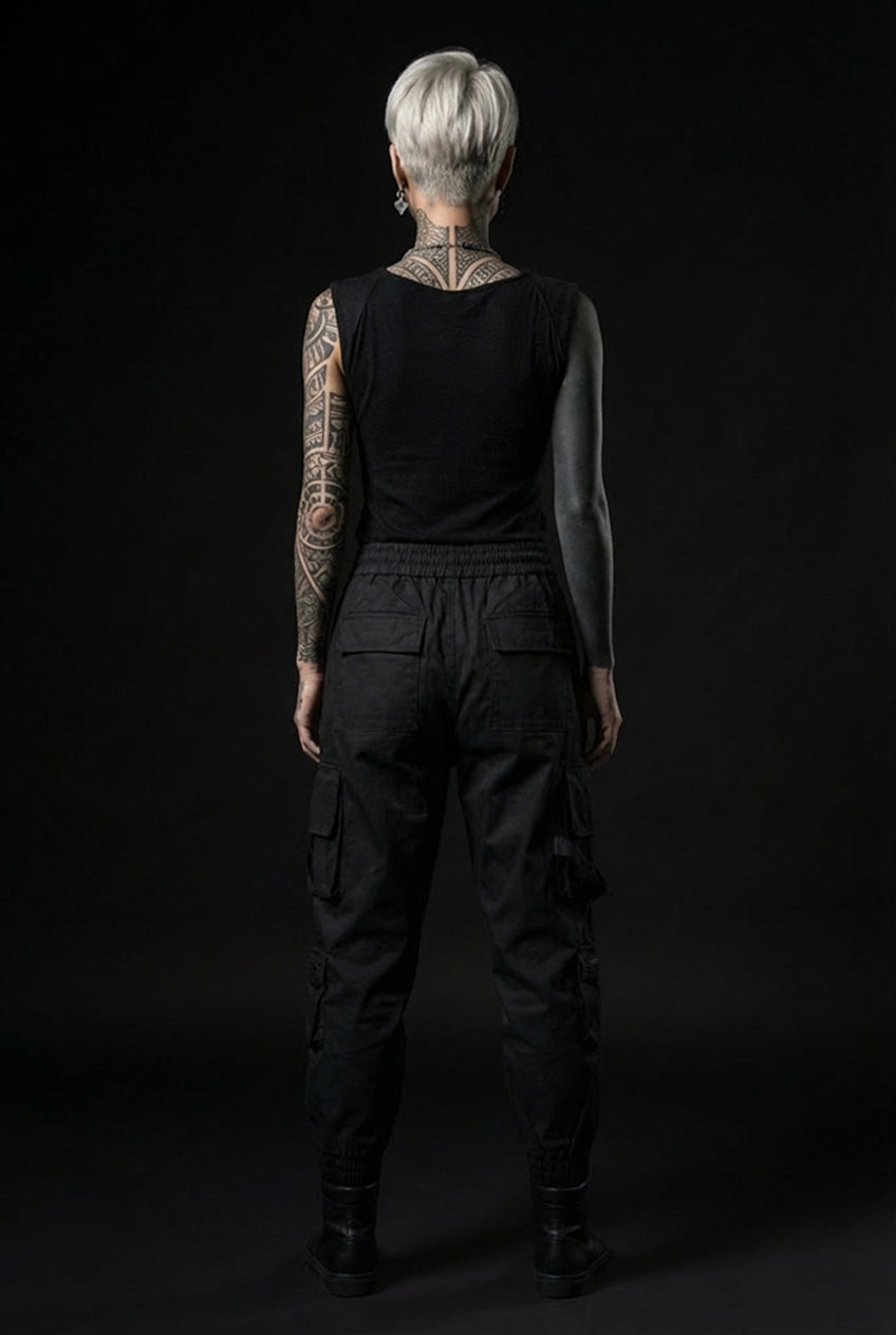 Cargo pants techwear